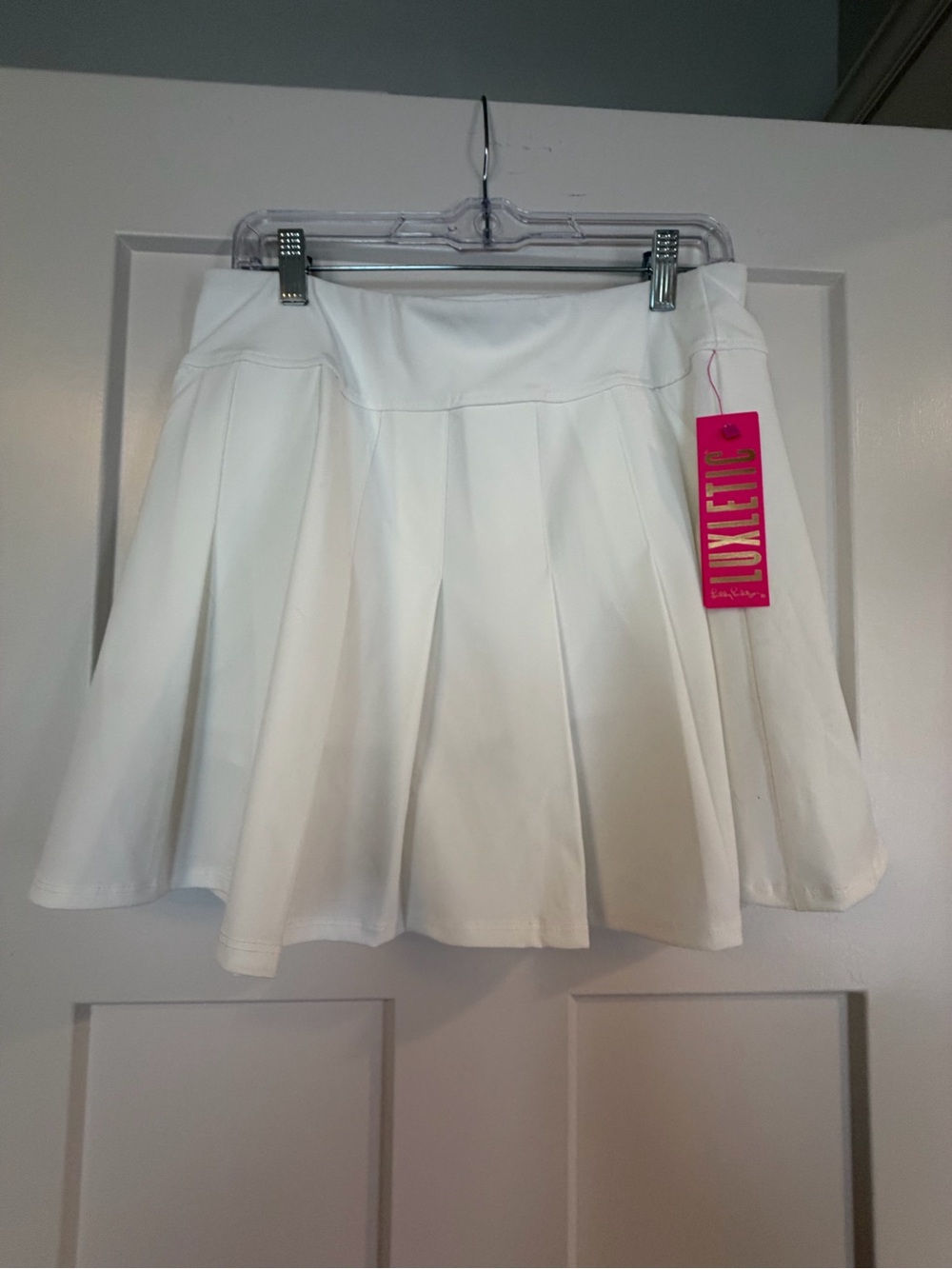 Lilly Pulitzer PRISKA SKORT UPF 50+
RESORT WHITE
SIZE: 10 NWT